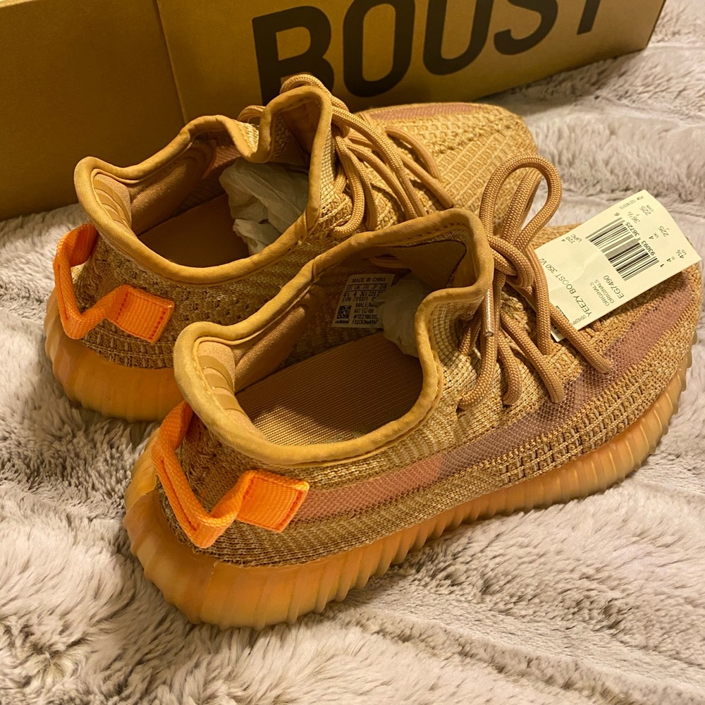 Yeezy boost 350 Clay size 4.5